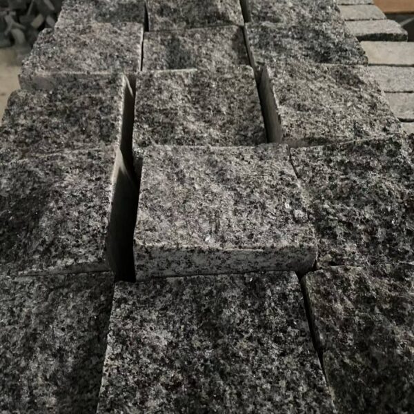 Sawn-Cut Granite Blocks